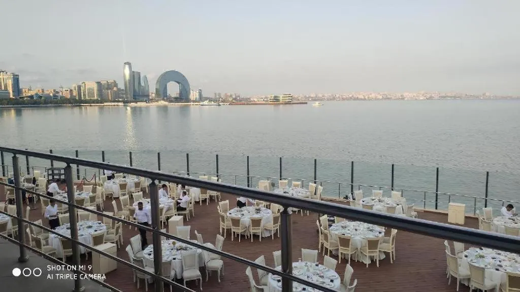 Baku Eye Of The Sea Resort Botel